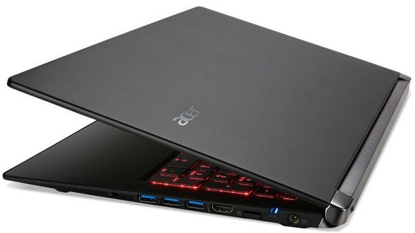 Desain Acer Aspire V15 Nitro