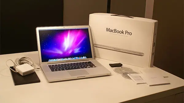 MacBook Pro MD101
