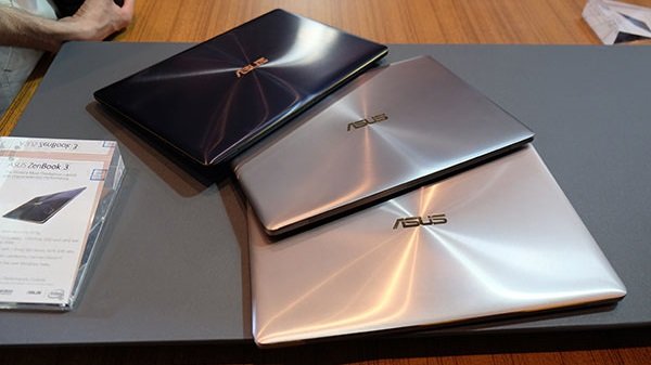 Asus Zenbook 3 UX390UA