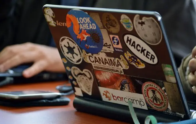 Laptop Untuk Hacker